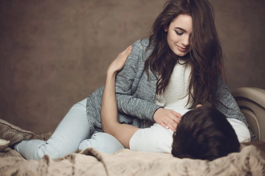 things to talk about with your girlfriend image 14